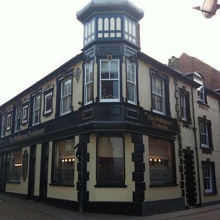 The Wellington Pub Cromer Bagian luar foto