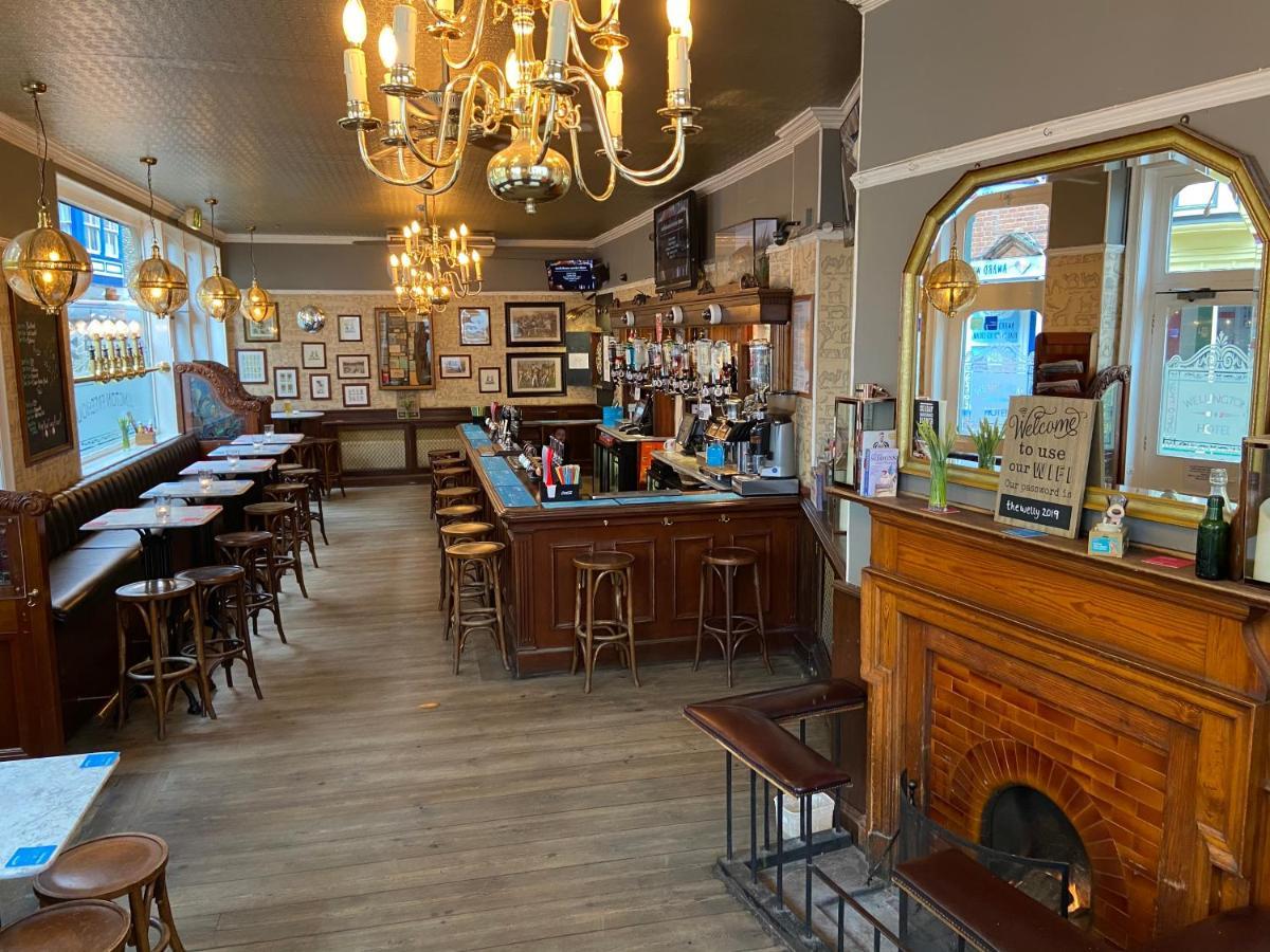 The Wellington Pub Cromer Bagian luar foto